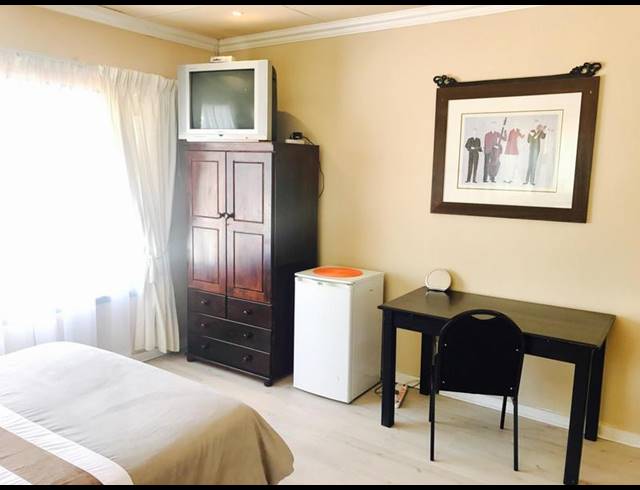 BUSINESS PROPERTY TO RENT IN EDENVALE